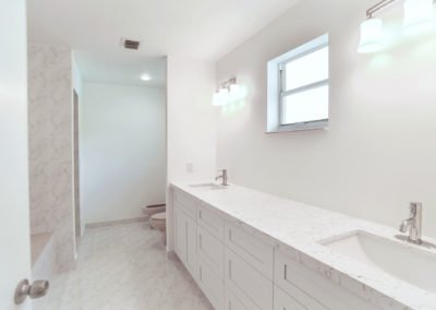 Master Bath Shenandoah Condominiums