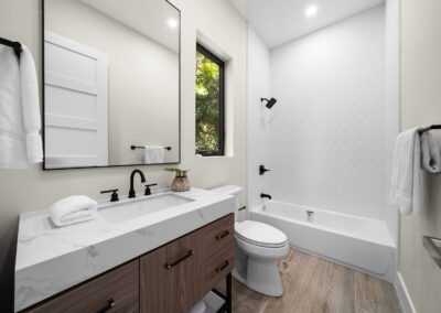 Palmetto Estate - Bathroom